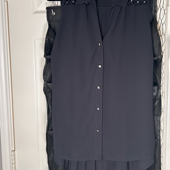 Carmen Marc Valvo Black Studded Blouse - Picture 9 of 10